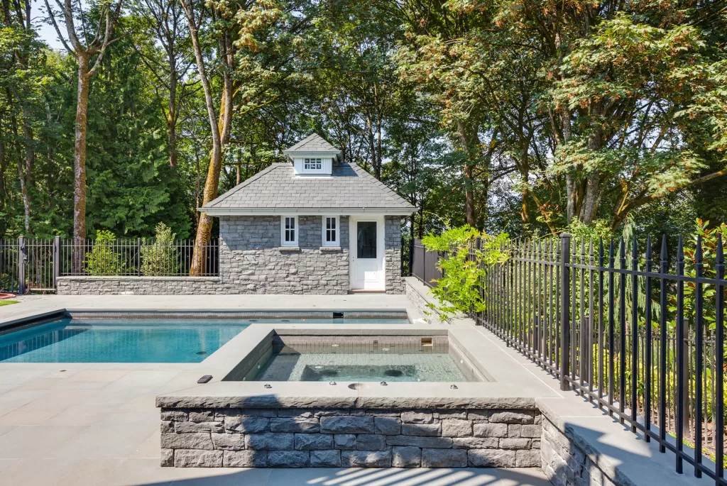 chilliwack pool construction